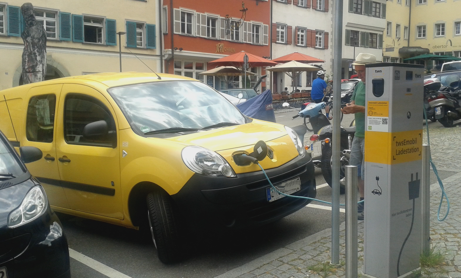 electric_car_charging доставяне electric_car_charging доставяне